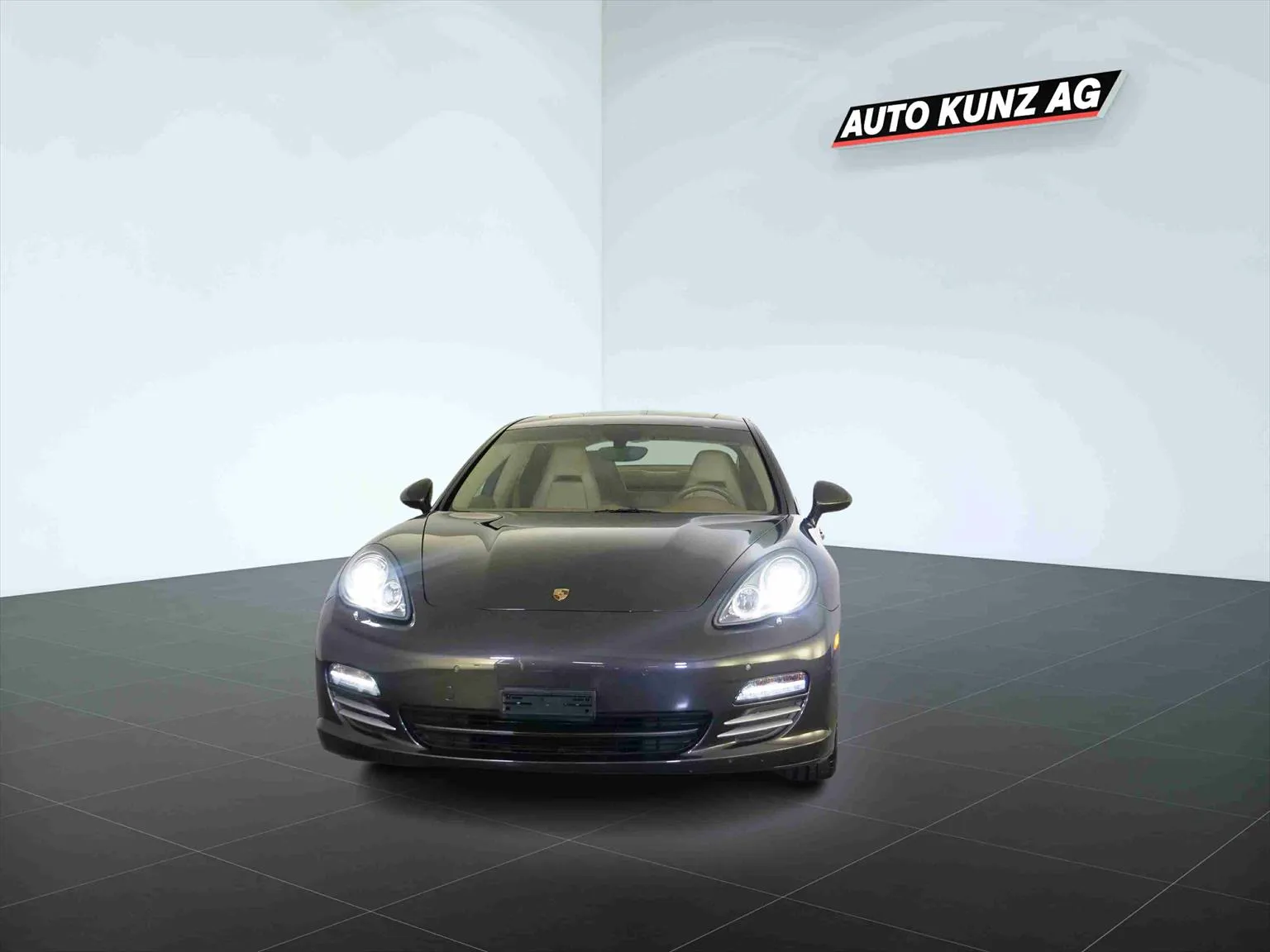 Porsche Panamera 4S 4.8  Image 3