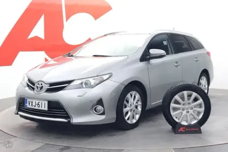 Toyota Auris Touring Sports 1,6 Valvematic Premium - / Pkamera / Tutkat / Lohko ja sisäp / Vakkari