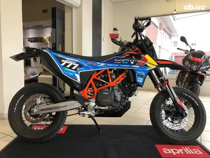 KTM SMC Image 4